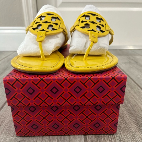 🐝Authentic Tory Burch Miller Sandals & Box Sz10 Patent Yellow💛 - Picture 2 of 6